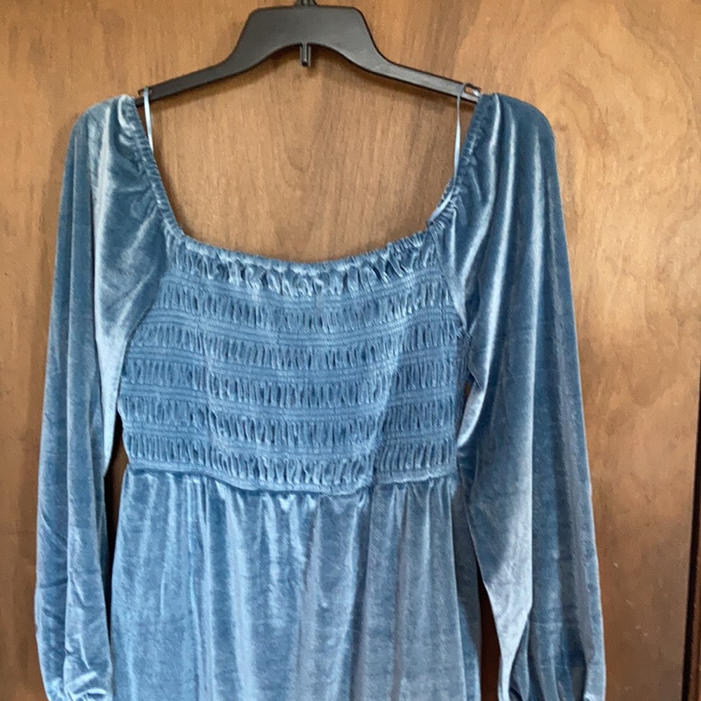 LC Lauren Conrad smocked flounce hem velvet dress duller blue size M - Picture 4 of 17